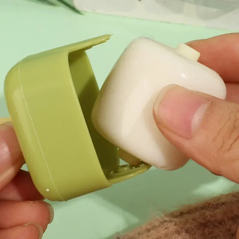 Mini Portable Lint Roller – Reusable Pet Hair & Dust Remover